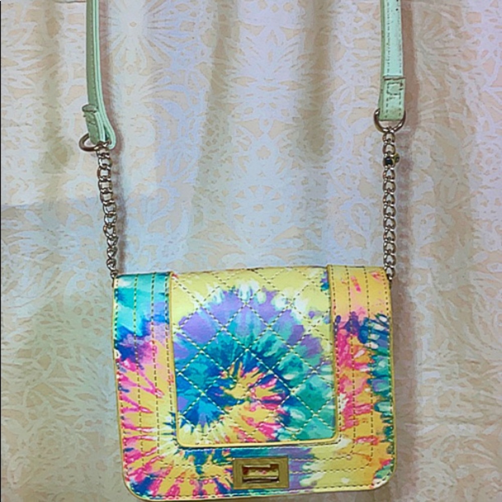 Small tie die purse